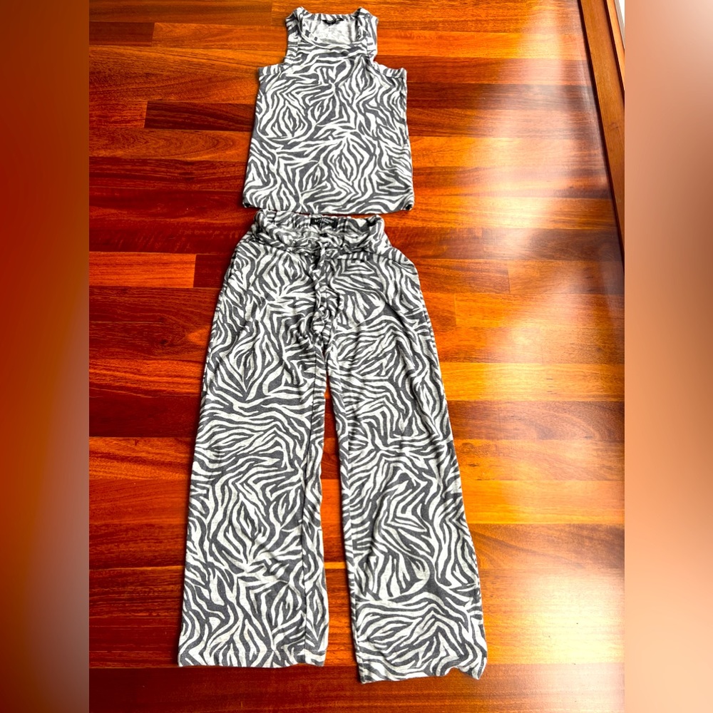 Liverpool Loungewear Grey Zebra XS. Drawstring.  Pockets.